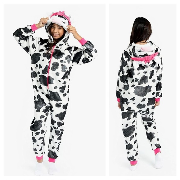 Girls Cow Pajamas / Costume by Sleep On It. Size 10 / 12 medium - Picture 1 of 11